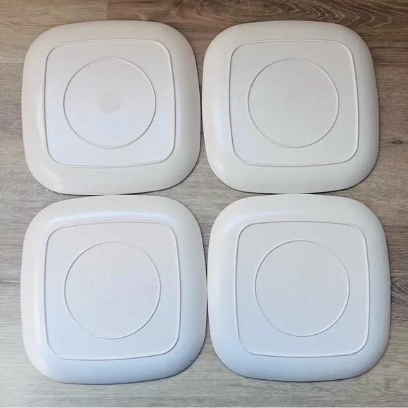 Beatrix Potter Peter Rabbit Set of 8 Plates Bamboo Fibre Easter - SEE NOTES - Picture 5 of 11